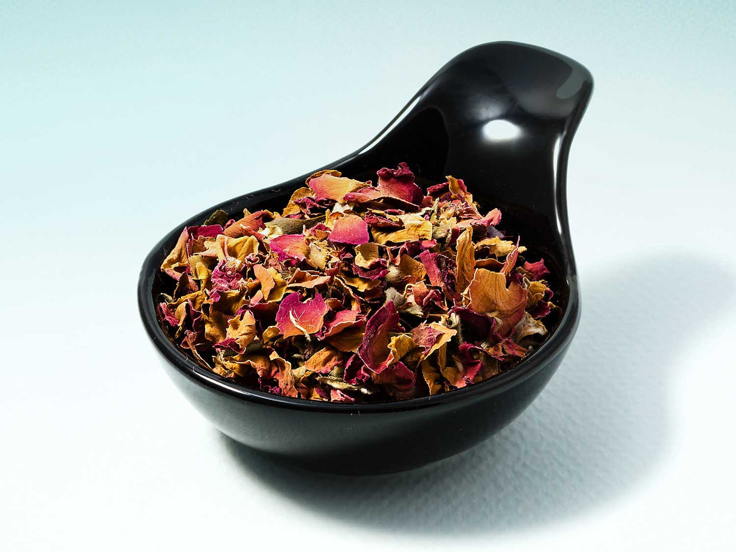 Okvětní lístky růží - červená barva 10g